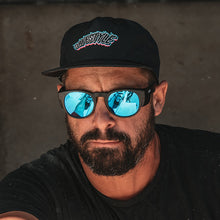 Load image into Gallery viewer, Cruisers Blue Polarised Sunglasses