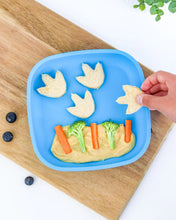 Load image into Gallery viewer, MONTII Lunch Punch Sandwich Cutters - Dinosaurs