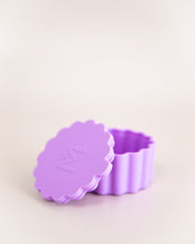 Load image into Gallery viewer, MontiiCo Silicone Scallop Tub