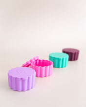 Load image into Gallery viewer, MontiiCo Silicone Scallop Tub