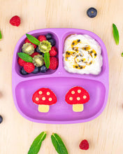 Load image into Gallery viewer, MontiiCo Lunch Punch Sandwich Cutters