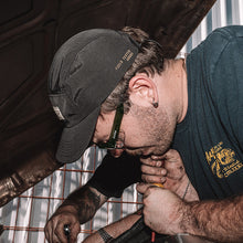 Load image into Gallery viewer, Green Frame Polarised Lens