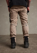 Load image into Gallery viewer, Victory Pant - P1020