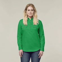 Load image into Gallery viewer, Womens Heritage Closed Front Drill Shirt - Green