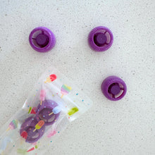 Load image into Gallery viewer, SINCHIES ROUND ANTI-CHOKE LIDS (5 PACK)
