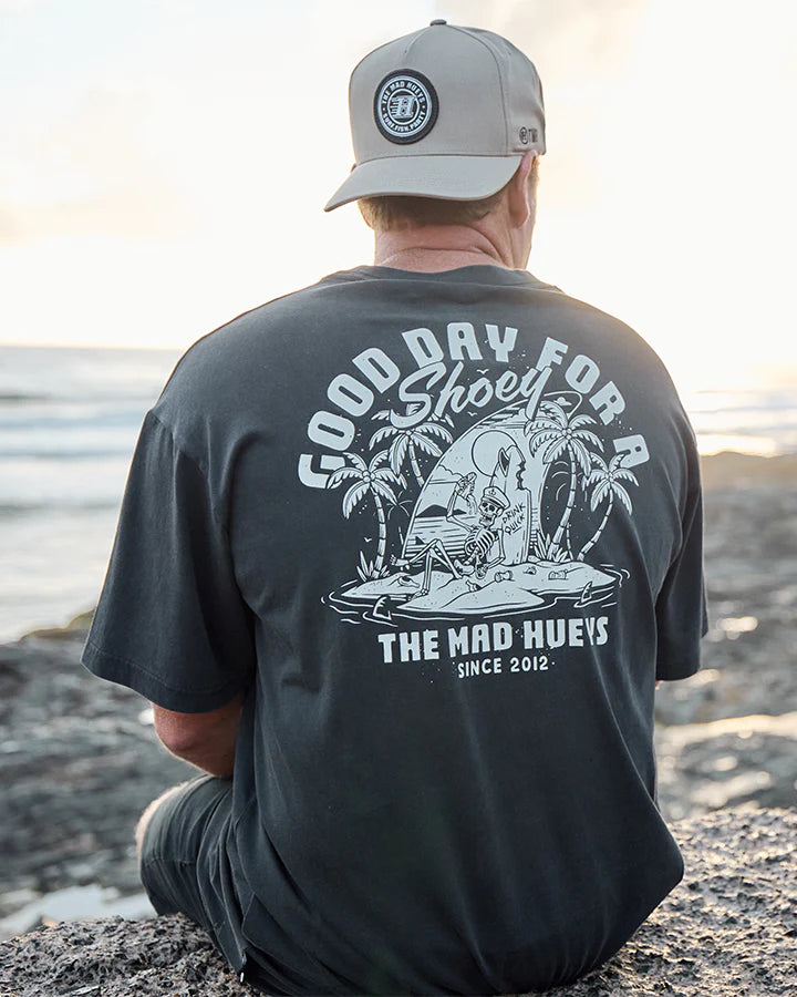 GOOD DAY FOR A SHOEY OVERSIZED SS TEE