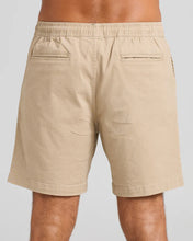 Load image into Gallery viewer, STRANDED 18&quot; CHINO SHORT
