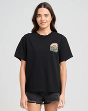 Load image into Gallery viewer, TAIL UNTOLD WOMENS SS TEE
