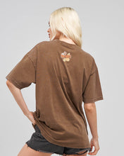 Load image into Gallery viewer, ANCHOR LADYBUG | WOMENS OVERSIZED TEE - WALNUT WASHED
