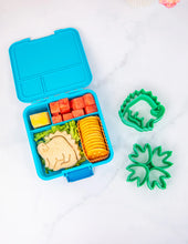 Load image into Gallery viewer, MONTII Lunch Punch Sandwich Cutters - Dinosaurs
