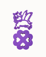 Load image into Gallery viewer, MONTII Lunch Punch Sandwich Cutters - Unicorn
