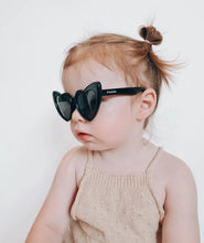 Load image into Gallery viewer, Glossy Black Hearts
