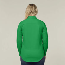 Load image into Gallery viewer, Womens Heritage Closed Front Drill Shirt - Green
